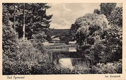 B091 Deutschland Bad Pyrmont Im Kurpark Vintage Postkarte