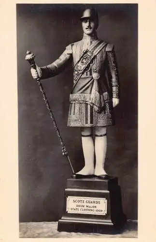 Edinburgh Castle Museum Statue Uniform der schottischen Regimenter Trommel Major Postkarte