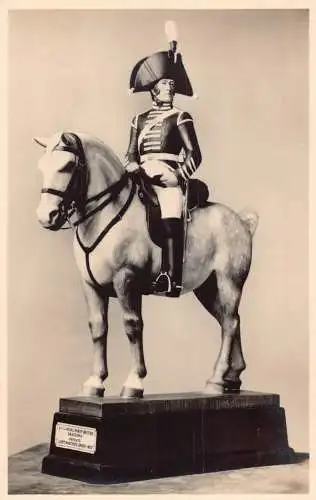 Edinburgh Castle Museum Statue Uniform Scottish Regiments Dracoons Postkarte