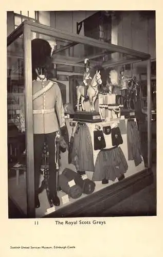 Edinburgh Castle Museum Uniform Typen Royal Scots Greys RPPC Vintage Postkarte