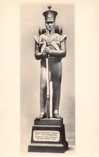 Edinburgh Castle Museum Statue Uniform Typ 25th Regiment Kings Border Postkarte