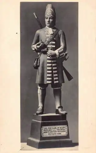 Edinburgh Castle Museum Statue Uniform Typ Col Earl of Mars Fuziliers Postkarte