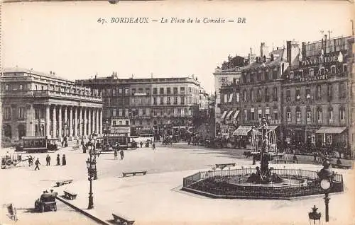 Frankreich Bordeaux Place de la Comedie Brunnen Geschäfte Vintage Postkarte