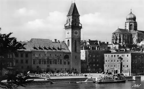 Deutschland Passau Donau Rathaus Dom Dampfschiff Rathaus RPPC Vintage Postkarte