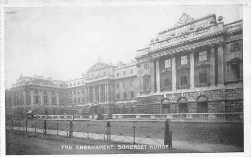 England The Embankment Somerset House Vintage Postkarte