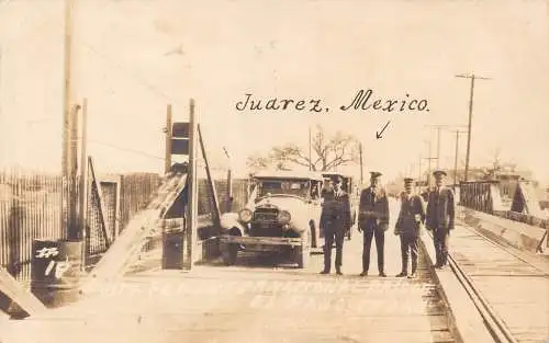 Mexiko 1929 Juarez Santa Fest Int Brücke El Paso Auto Polizisten RPPC Postkarte