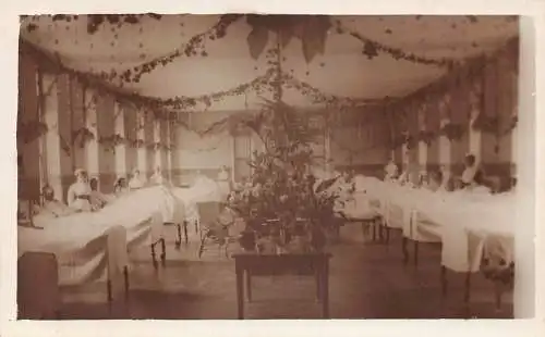 England Unidentifiziertes Krankenhaus Weihnachtsschmuck Krankenschwestern RPPC Postkarte