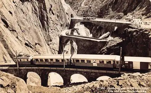 Schweiz Sankt Gotthardpass Teufelsbrückebrücke Elektrozug Postkarte