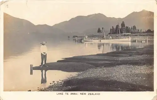 New Zealand Lake Te Anau Steamboat Vintage Postkarte