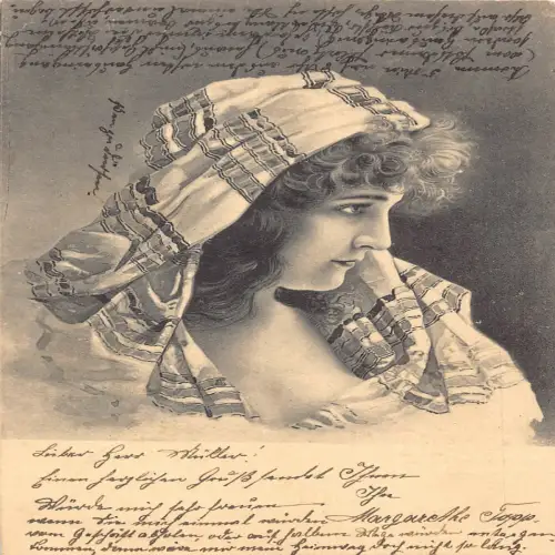 A635 Portrait 1903 Schöne Frau mit Schal auf Kopf Vintage Postkarte