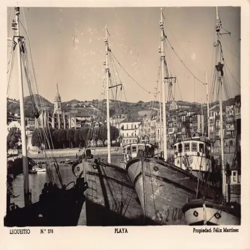 A638 Spanien Lequeitio Hafen Boote RPPC Vintage Postkarte
