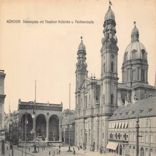 B120 Deutschland München Odeonsplatz mit Theater Kirchtheater Postkarte