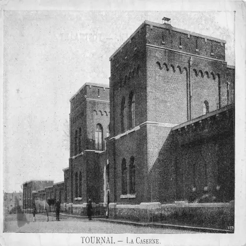 A648 Belgien Tournai La Caserne Kaserne Vintage Postkarte