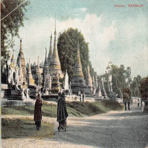 A669 Myanmar Burma Padogas Mandalay Ethno Natives Walking Postkarte