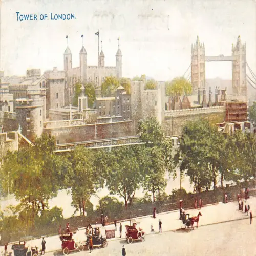 B115 England The Tower of London Cars Postkarte