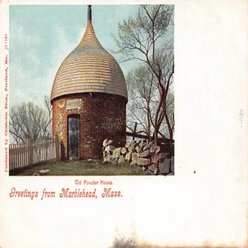 A674 US Greetings from Marblehead Massachusetts Old Powder House Postkarte