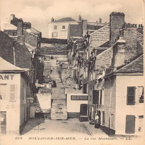 A675 Frankreich Boulogne-sur-Mer La Rue Machicouli Straße Vintage Postkarte