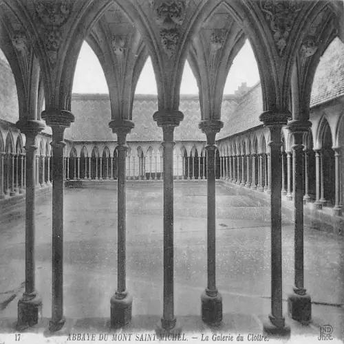 A676 Frankreich Abtei Mont Saint Michel Galerie du Cloitre Vintage Postkarte
