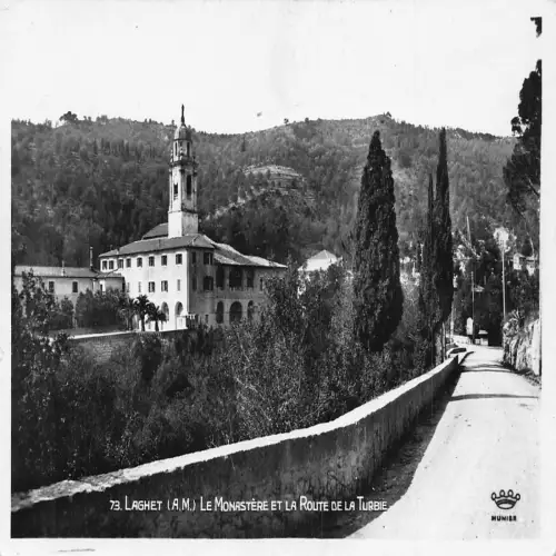 A677 Frankreich Laghet Kloster und Route de Turbie RPPC Vintage Postkarte