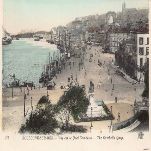 A677 Frankreich Boulogne-Sur-Mer Gambetta Kai Boote Vintage Postkarte