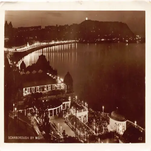 B128 England Scarborough bei Nacht RPPC Vintage Postkarte