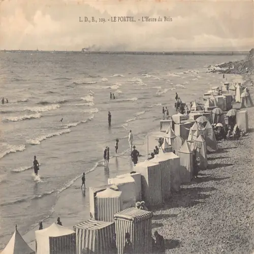 A681 Frankreich Le Portel L'Heure du Bain Strand Vintage Postkarte
