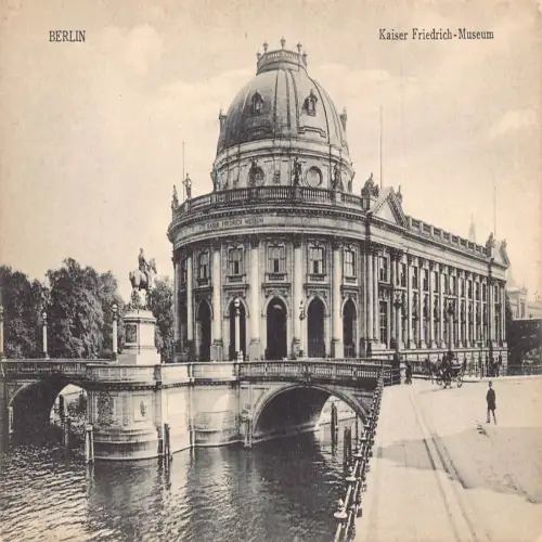 A692 Deutschland Berlin Kaiser Friedrich Museum Brücke Vintage Postkarte