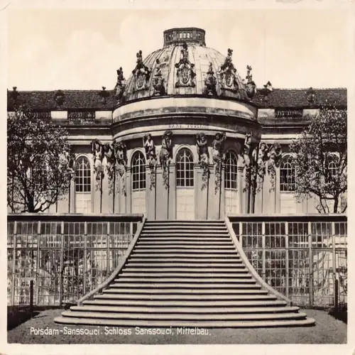A692 Deutschland Potsdam Sanssouci Schloss Mittelbau Vintage Postkarte
