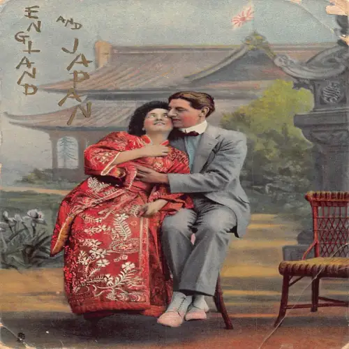 A715 Japan-Britische Ausstellung 1910 Frau im Kimono Mann im Anzug umarmt Postkarte