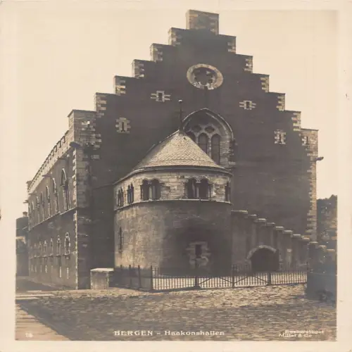 A718 Norwegen Bergen Haakonshallen Kirche Vintage Postkarte