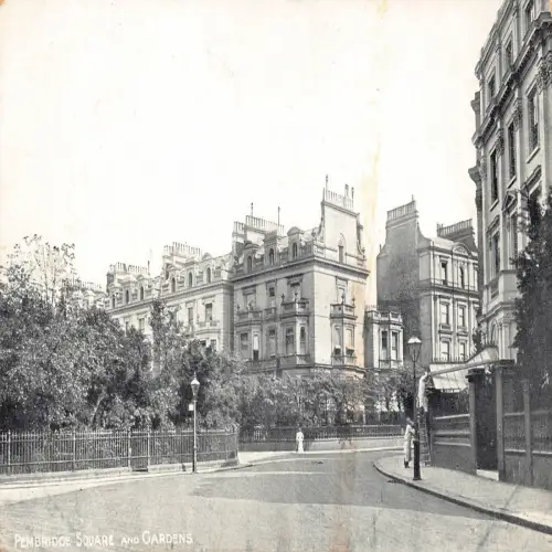 B129 England Pembridge Square and Gardens Vintage Postkarte