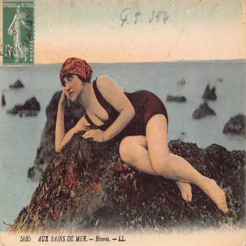 L478 Frankreich Aux Bains de Mer Träumerei Badeanzug Frau 1919 gewagte Vintage Postkarte