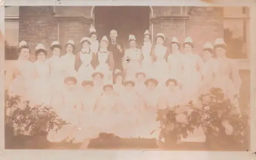 A725 Sozialgeschichte RPPC Gruppe von Krankenschwestern 1. Weltkrieg Direktor Krankenhaus Postkarte
