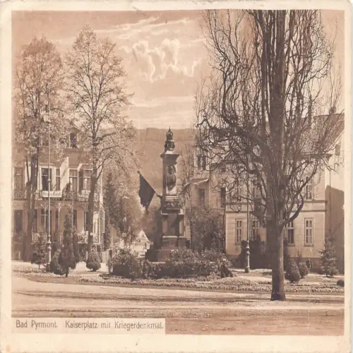 A728 Deutschland Bad Pyrmont Kaiserplatz mit Kriegerdenkmal Denkmal Postkarte