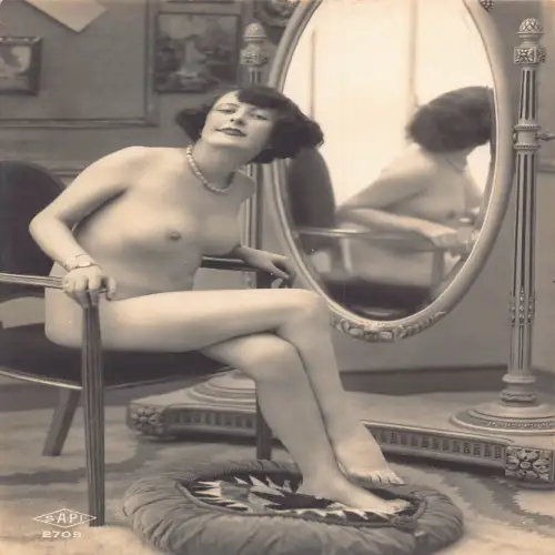 L479 Glamour Akt Risque Schönheit Echtfoto Blanko Rückseite Vintage Postkarte
