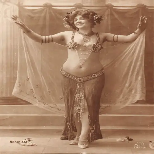L479 Glamour Akt Risque Schönheit Echtfoto Blanko Rückseite Vintage Postkarte