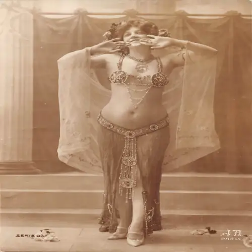 L479 Glamour Akt Risque Schönheit Echtfoto Blanko Rückseite Vintage Postkarte