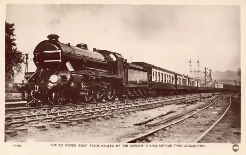 A738 SR Dover Boot Zug gezogen Sir Gawain King Arthur Typ Lokomotive Postkarte