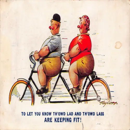 A739 Bamforth Comic 1941 rundes dickes Paar fährt Doppelfahrrad Vintage Postkarte
