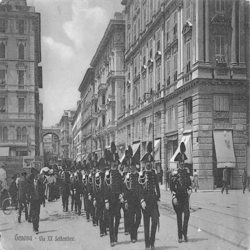 A746 Italien Genua Genua Via XX Settembre Garde Parade Vintage Postkarte