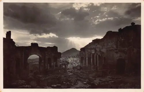 A746 Italien Taormina Tramonto dal Teatro Antico Theater Vintage Postkarte