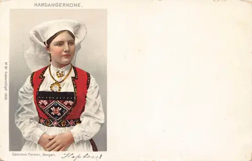 A752 Norwegen Hardangerkone Sostrene Persen Bergen Tracht Postkarte