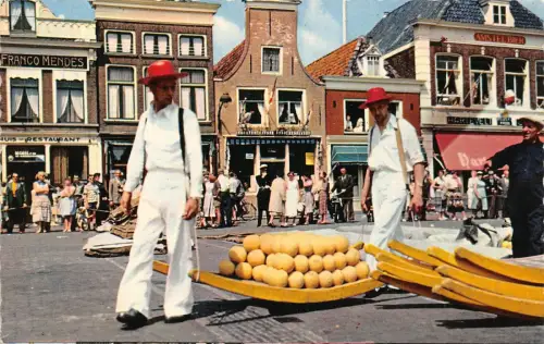 A754 Niederlande Alkmaar Käsemarkt Franco Mendes Restaurant Amstel Postkarte