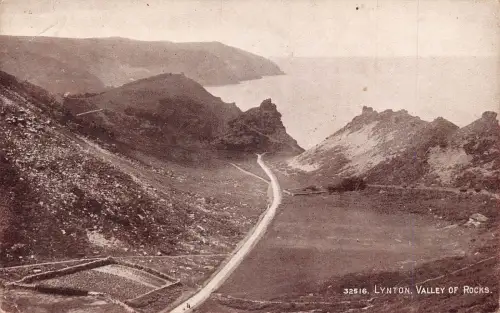 A755 England 1914 Lynton Valley of Rocks Vintage Postkarte
