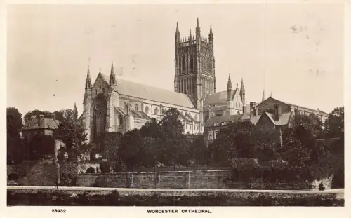 A242 England 1927 Worcester Cathedral Vintage Postkarte