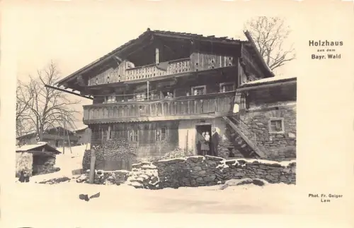 L322 Deutschland Haus Familie Kind Holzaus aus Bayr Wald Vintage Postkarte