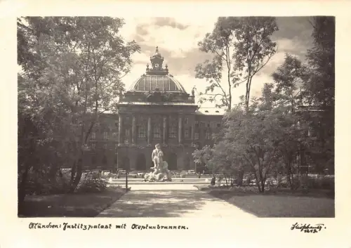A080 Deutschland München Justitzpalast Schloss Neptunbrunnen Vintage Postkarte