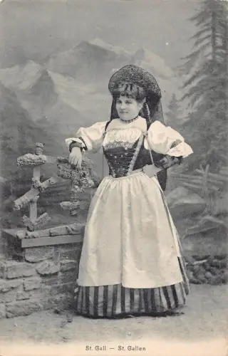 Schweiz Volksfrau in Tracht von St. Gallen Vintage Postkarte