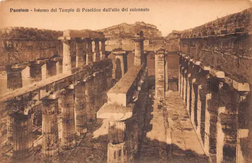 A807 Italien Paestum Interno del Tempio di Poseidon Tempel Vintage Postkarte