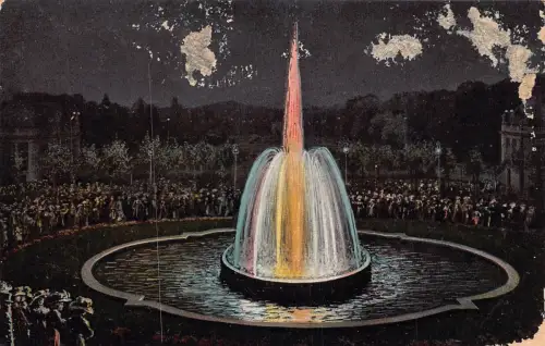 Deutschland Bad Oeynhausen Beleuchteter Brunnen bei Nacht am Kurhaus Vintage Postkarte